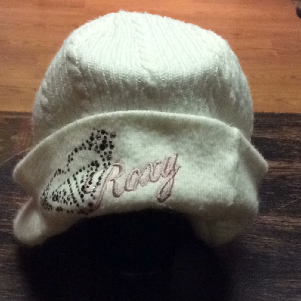 Adorable Roxy hat